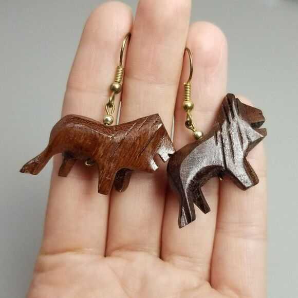 Vintage Carved Wood Animal Lion Big Cat Dangle Earrings, Estate - Picture 2 of 7
